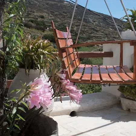 Jacob's Traditional House In Village Holiday home Isternia (Tinos)